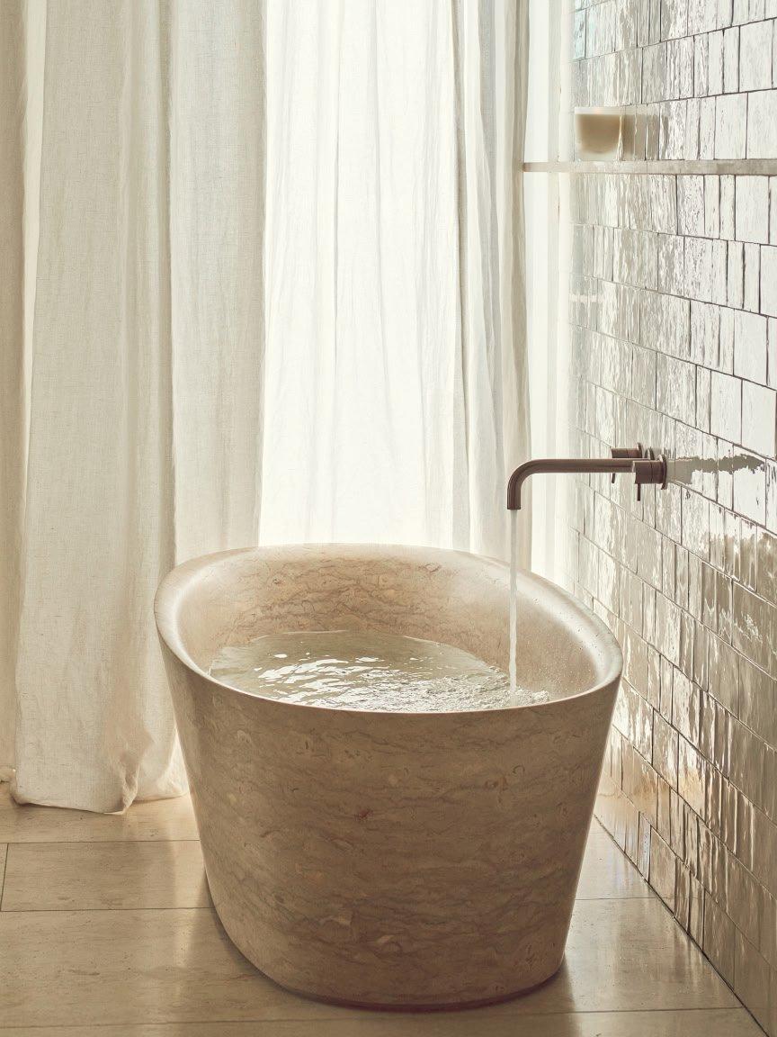 bath tub